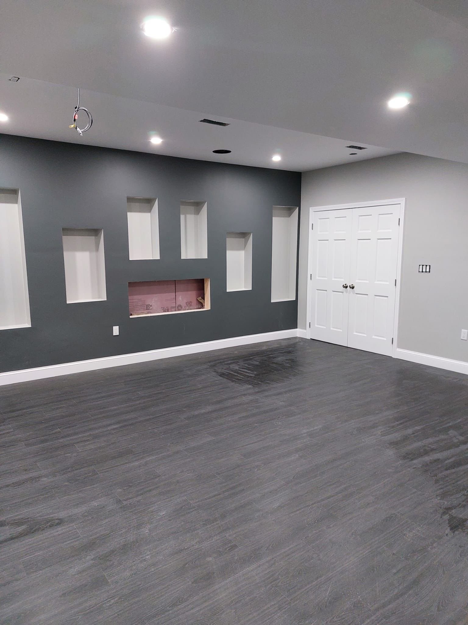 Freshly painted interior wall by WR Pro Painters